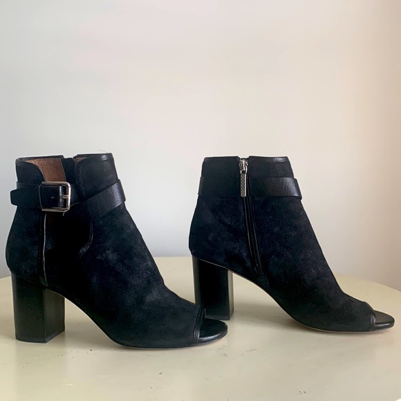 Donald J Pliner Greco Black Open-Toe Bootie - Picture 2 of 12